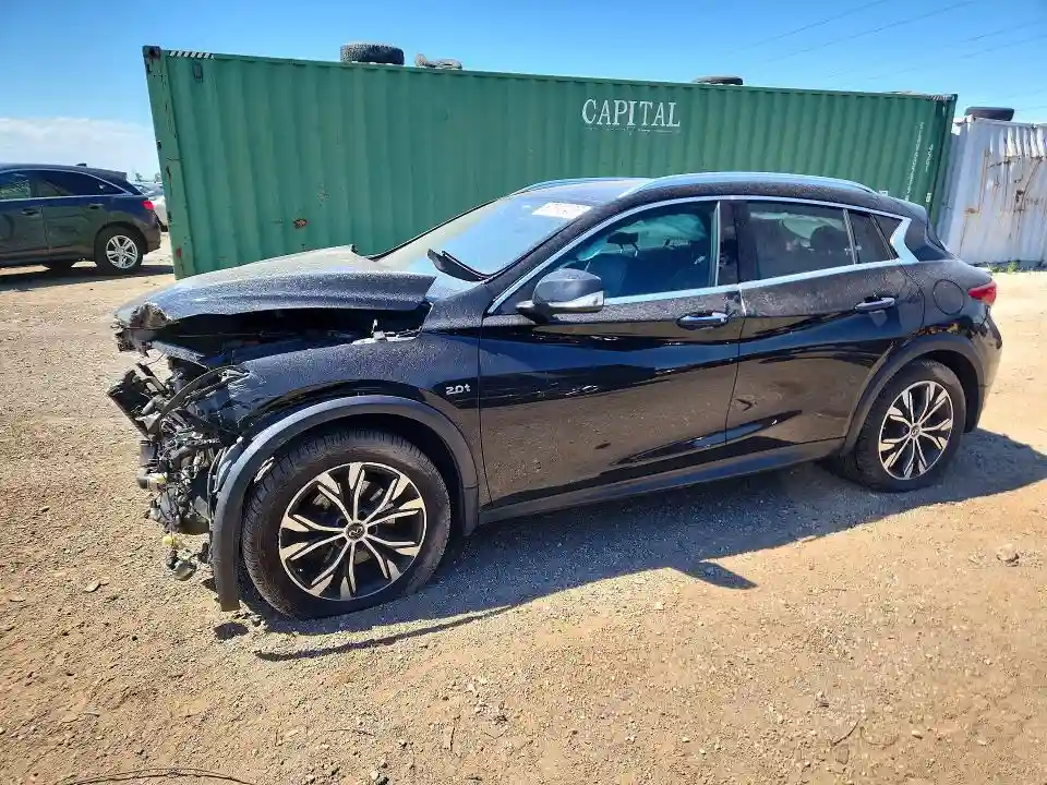 SJKCH5CR2HA021268 2017 INFINITI QX30 PREMI-0