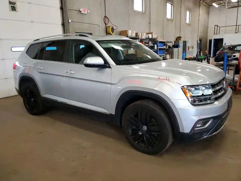 1V2MR2CA5JC596888 2018 VOLKSWAGEN ATLAS-3