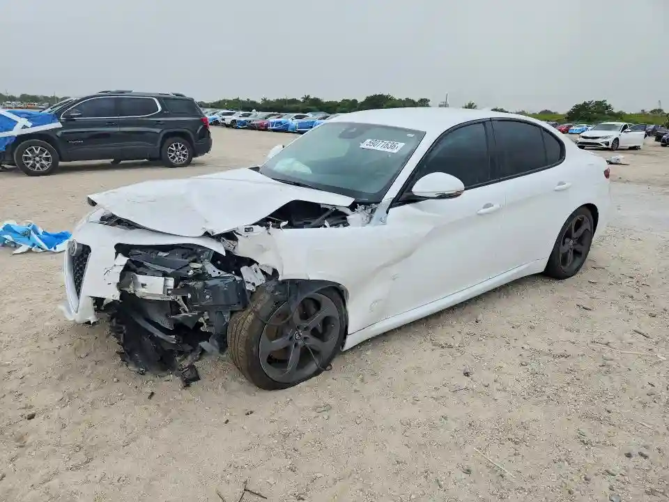 ZARFAEBN3H7535619 2017 ALFA ROMEO GIULIA-0