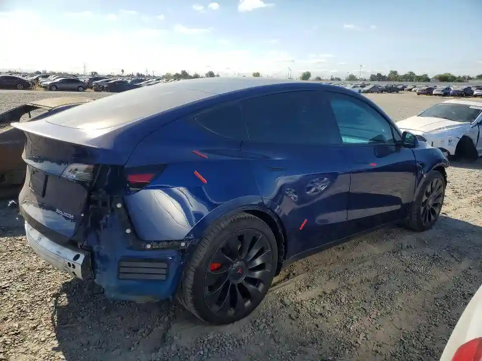 7SAYGDEF8NF565563 2022 TESLA MODEL Y-2