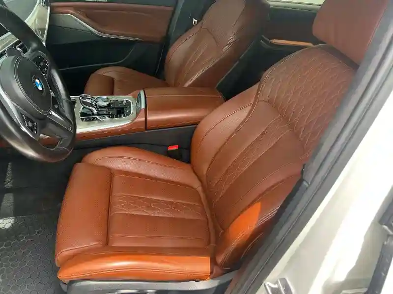 5UXCX6C08N9K31043 2022 BMW X7-4