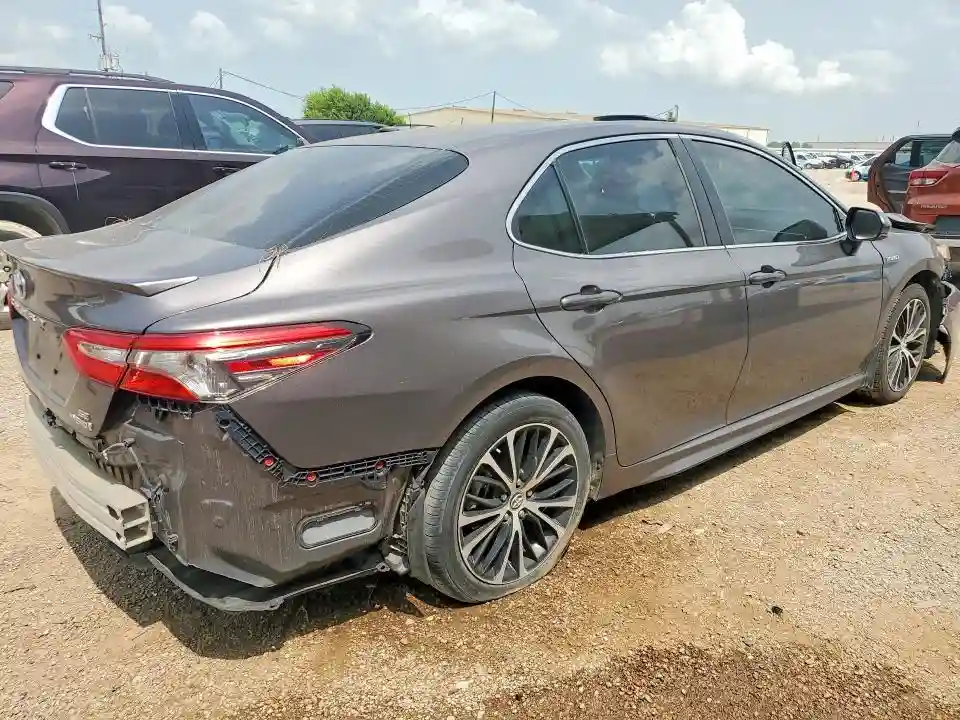 4T1B21HK9JU009123 2018 TOYOTA CAMRY SOLA-2
