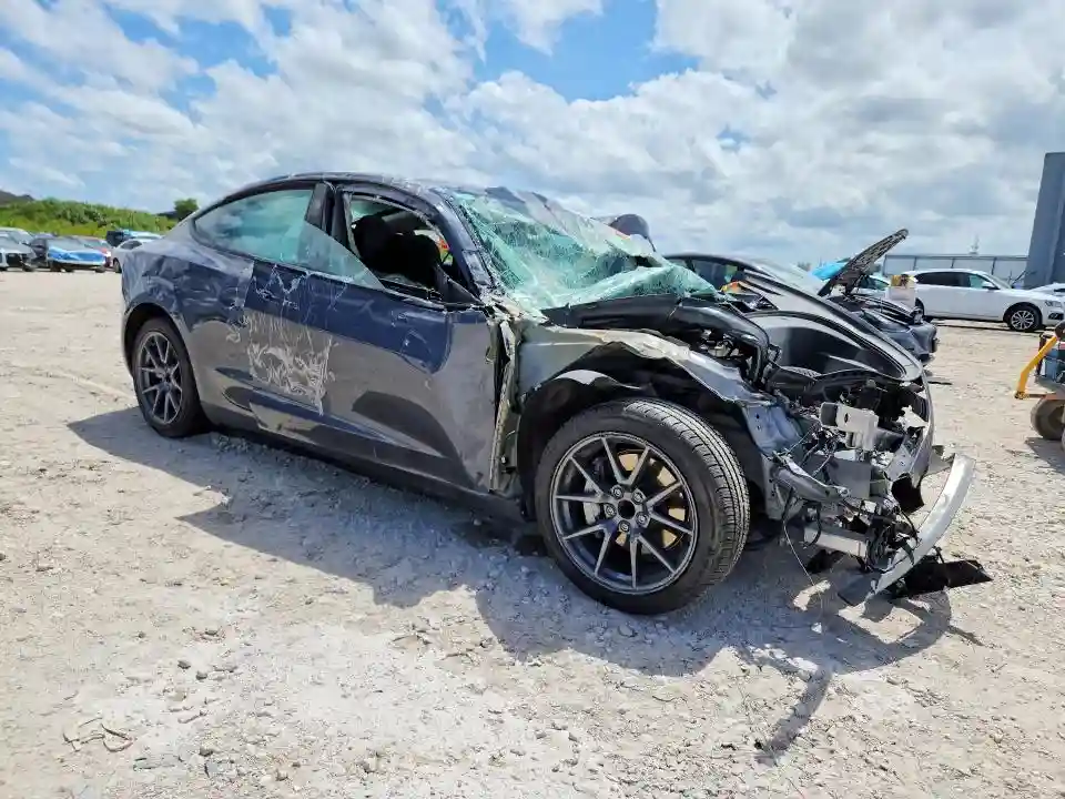 5YJ3E1EA6PF648783 2023 TESLA MODEL 3-3