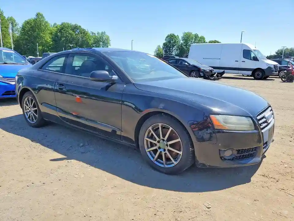 WAURFAFR0BA071212 2011 AUDI A5-3