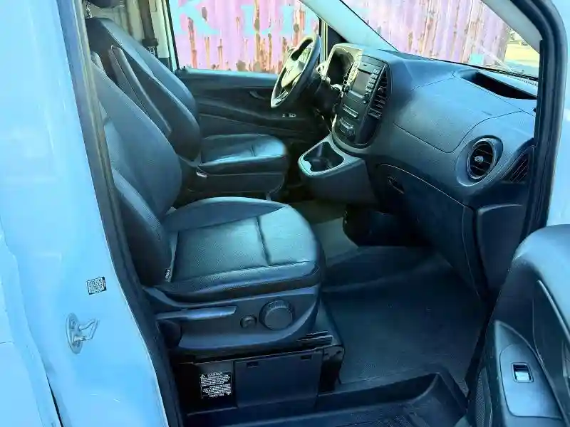 WD3PG2EA8G3107646 2016 MERCEDES-BENZ METRIS-4