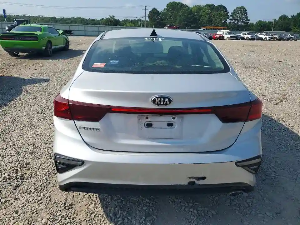 3KPF24AD7ME339414 2021 KIA FORTE-5