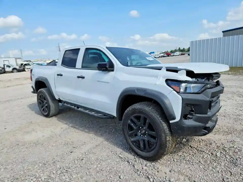 1GCPTEEK9R1266881 2024 CHEVROLET COLORADO T-3