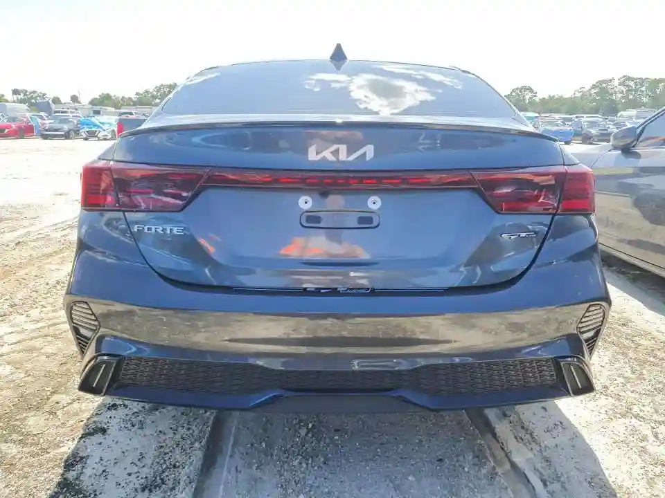 3KPF54AD6RE772463 2024 KIA FORTE-5