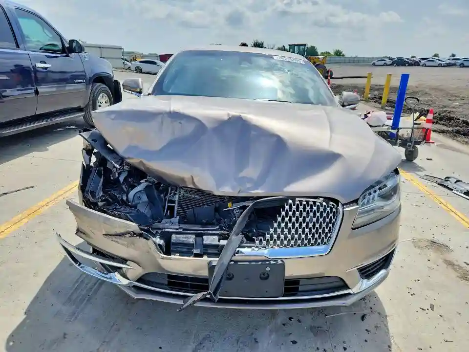 3LN6L5A95LR616983 2020 LINCOLN MKZ-4