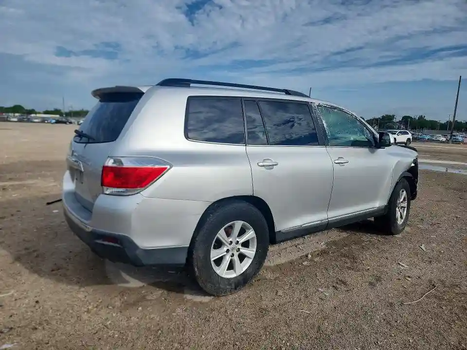 5TDBK3EH0BS051503 2011 TOYOTA HIGHLANDER-2