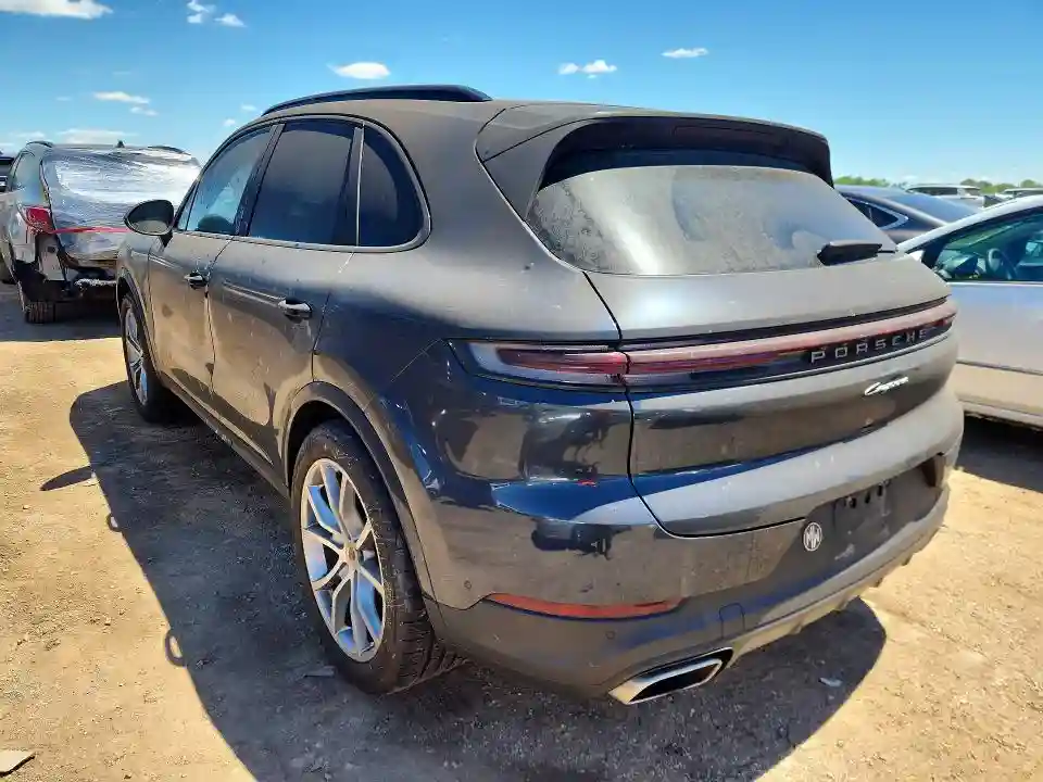 WP1AA2AY2RDA06467 2024 PORSCHE CAYENNE-1