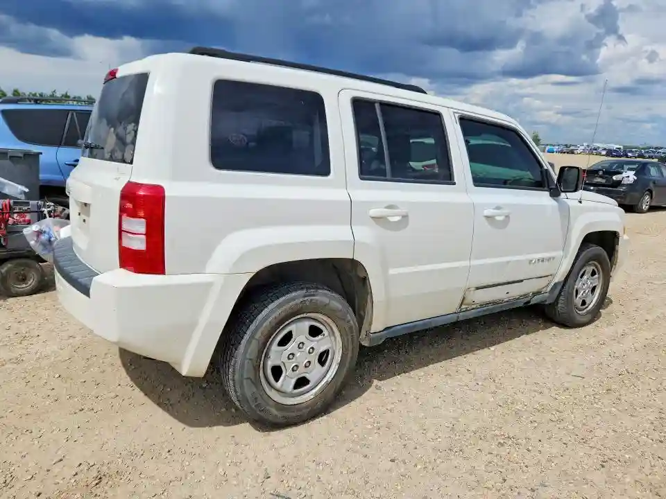 1J4NF2GB1AD500325 2010 JEEP PATRIOT-2