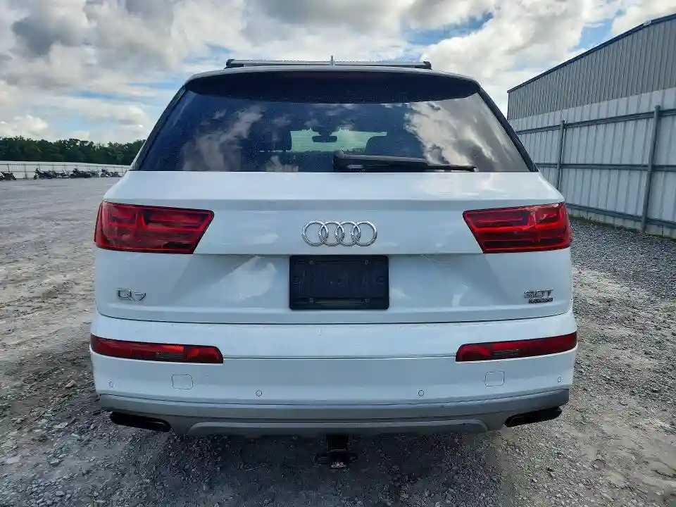 WA1LAAF71HD023645 2017 AUDI Q7-5