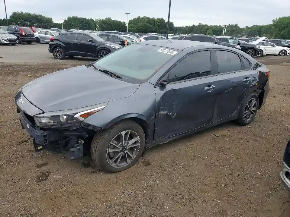 3KPF24AD1NE454608 2022 KIA FORTE-0