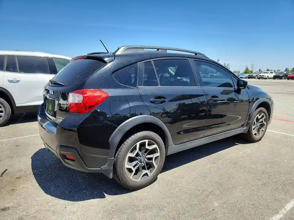 JF2GPABC7H8226610 2017 SUBARU CROSSTREK-2