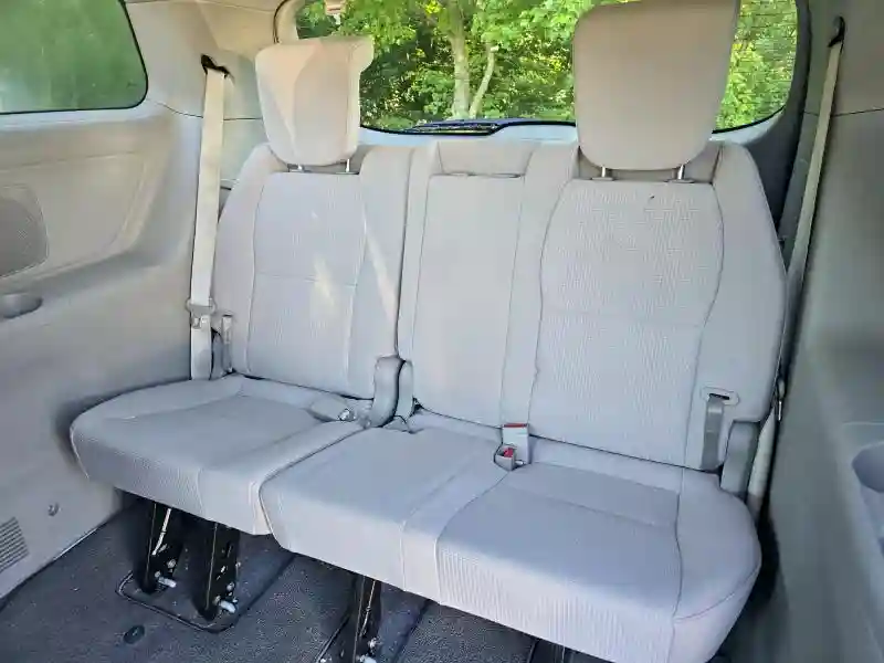 KNDMB5C19K6567109 2019 KIA SEDONA-5