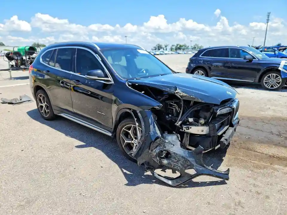 WBXHT3C3XGP884728 2016 BMW X1-3