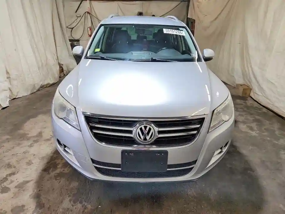 WVGBV7AX0BW524260 2011 VOLKSWAGEN TIGUAN-4
