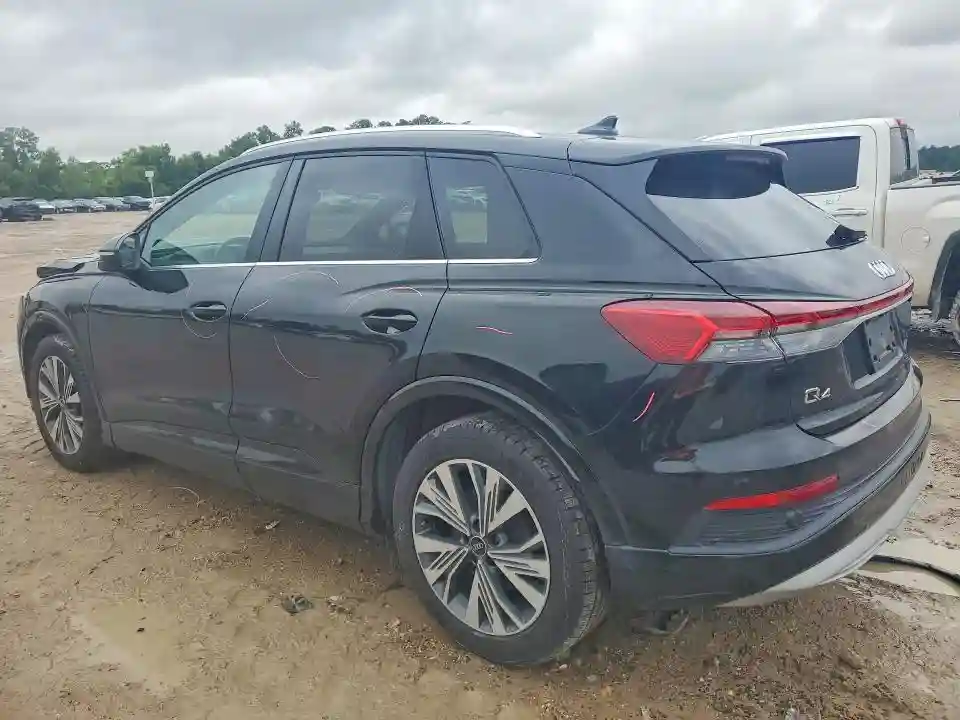 WA1BCBFZ1PP006435 2023 AUDI Q4 E-TRON-1