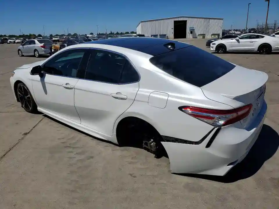 4T1K61AK9LU950377 2020 TOYOTA CAMRY-1