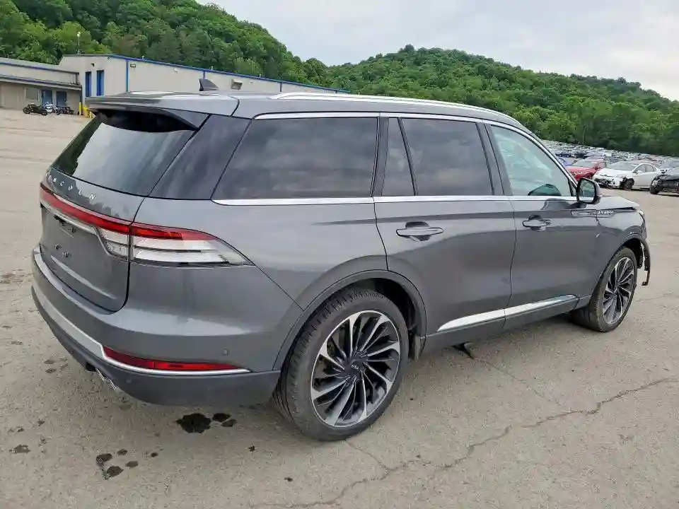5LM5J7XC6PGL29646 2023 LINCOLN AVIATOR-2