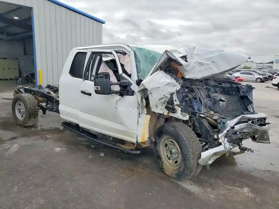 1FT7X2BA4PEC62449 2023 FORD F250-3
