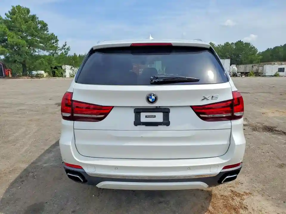 5UXKT0C56J0V98425 2018 BMW X5-5