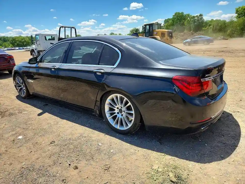 WBAYF8C52DD140067 2013 BMW 7 SERIES-1