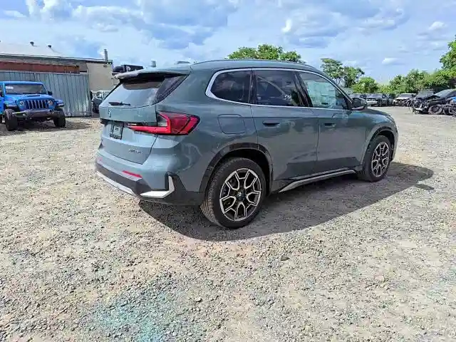 WBX73EF05T5612831 2026 BMW X1-3