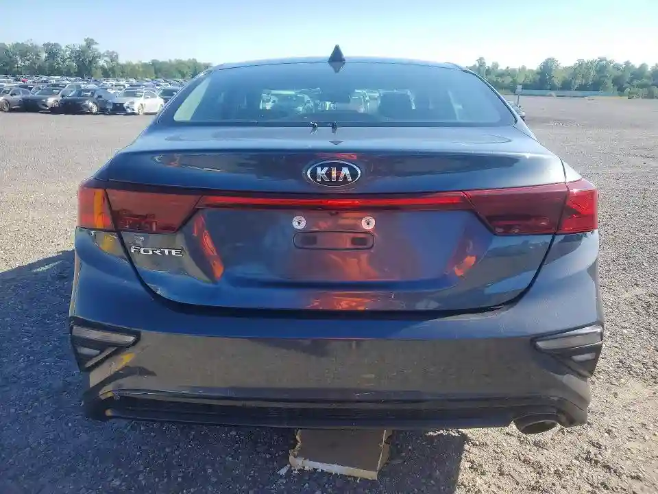 3KPF24AD9ME287879 2021 KIA FORTE-5