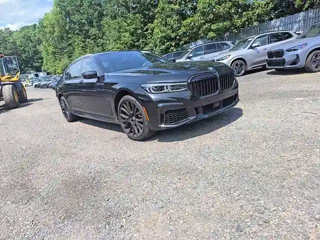 WBA7U2C07NCG99224 2022 BMW 7 SERIES-2