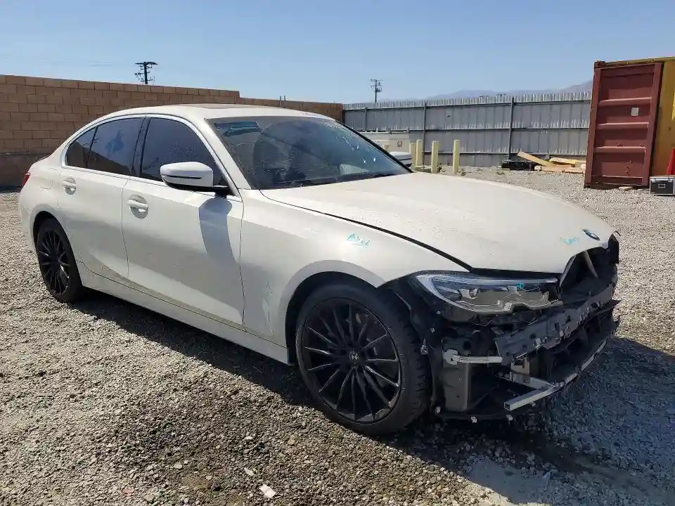 WBA5R1C55KAK09348 2019 BMW 3 SERIES-3