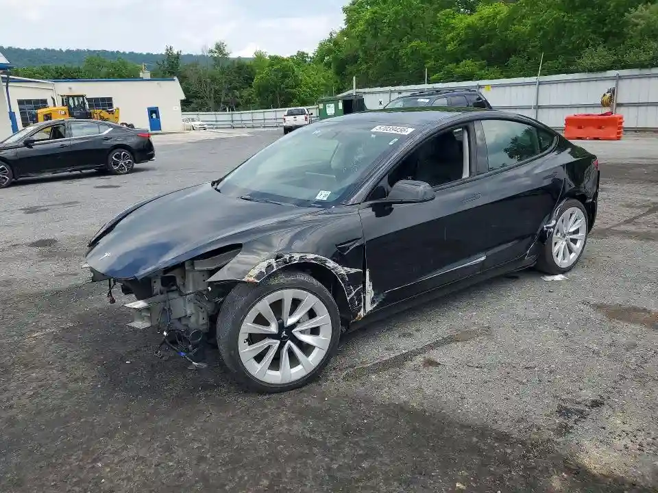 5YJ3E1EA4NF289558 2022 TESLA MODEL 3-0