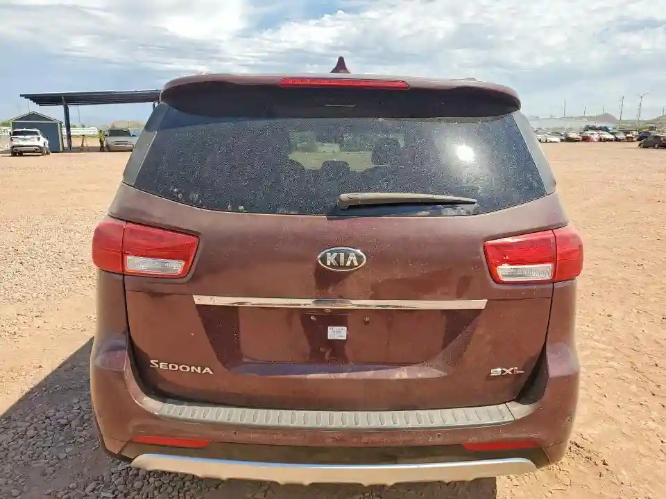 KNDME5C18J6373905 2018 KIA SEDONA-5