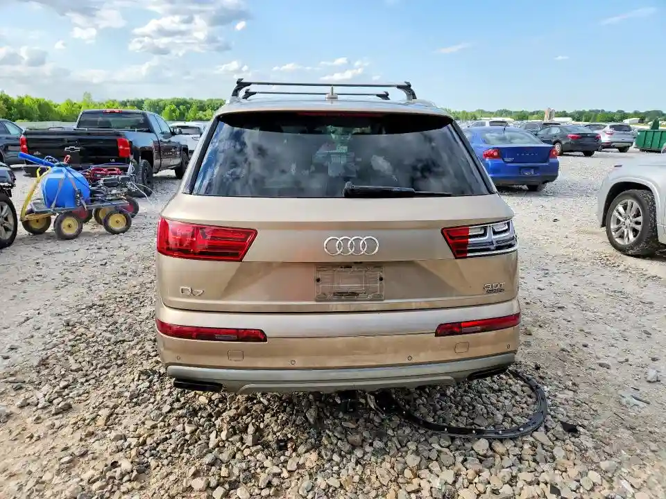 WA1VAAF72JD000079 2018 AUDI Q7-5
