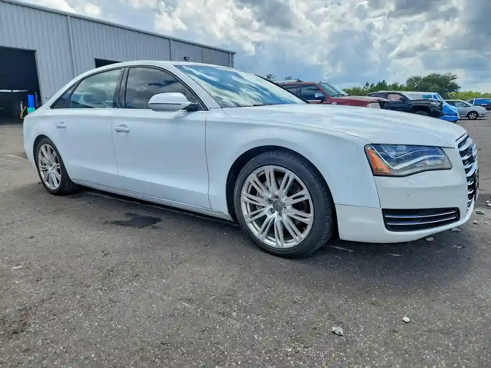 WAURGAFD0EN004589 2014 AUDI A8-3