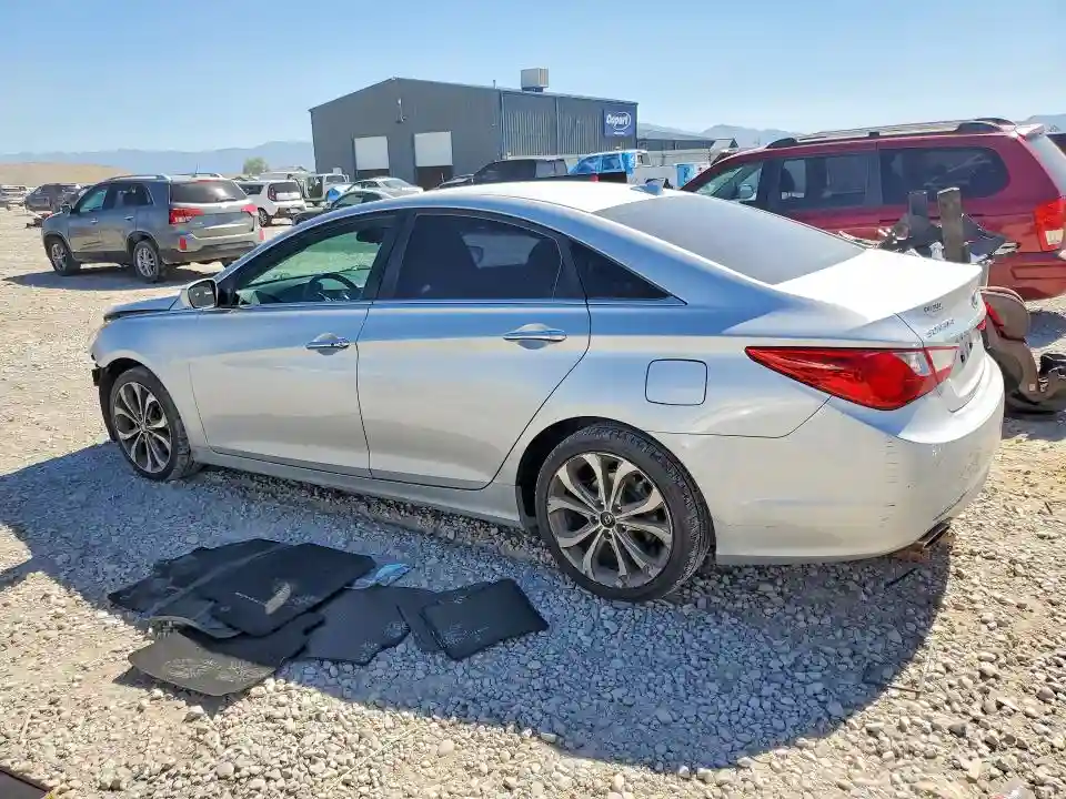 5NPEC4AB5DH779375 2013 HYUNDAI SONATA-1