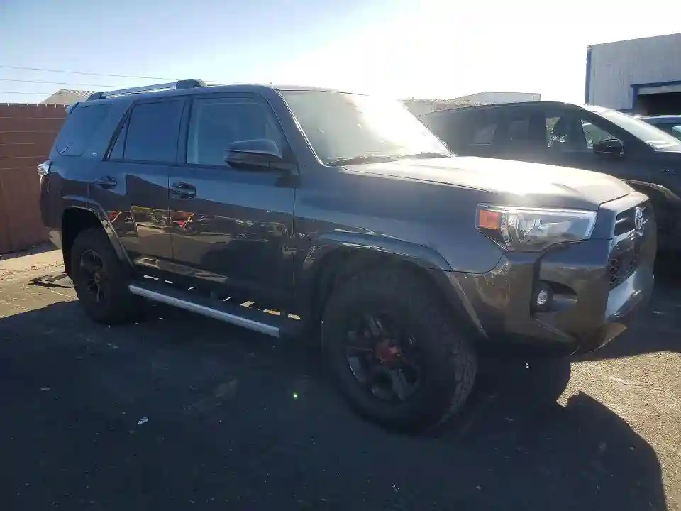 JTEMU5JR0M5962609 2021 TOYOTA 4RUNNER-3