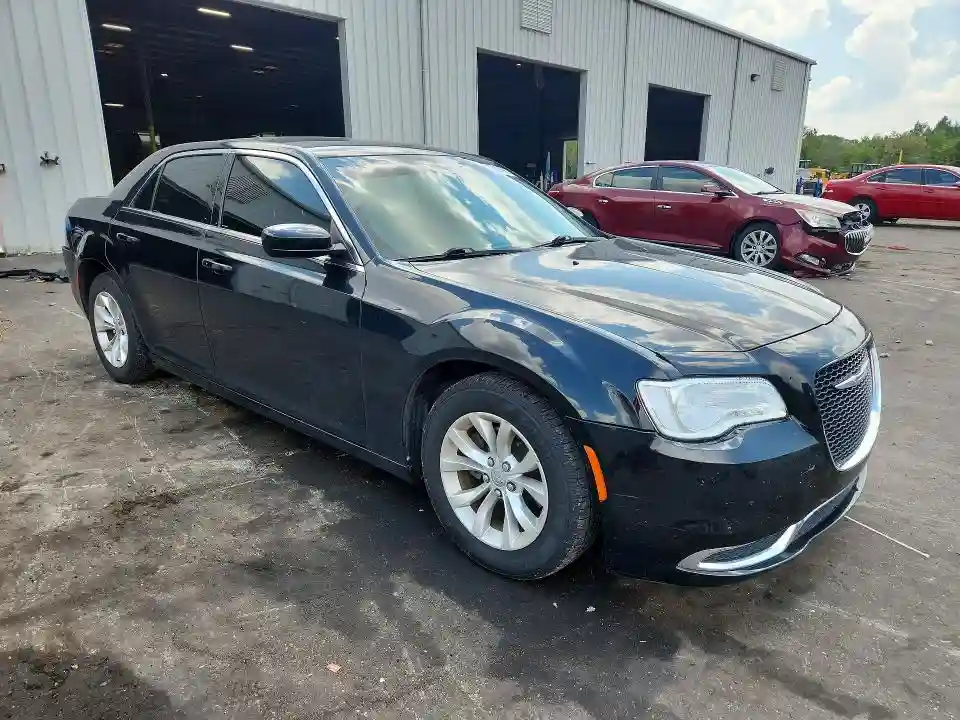 2C3CCAAG3FH742987 2015 CHRYSLER 300-3