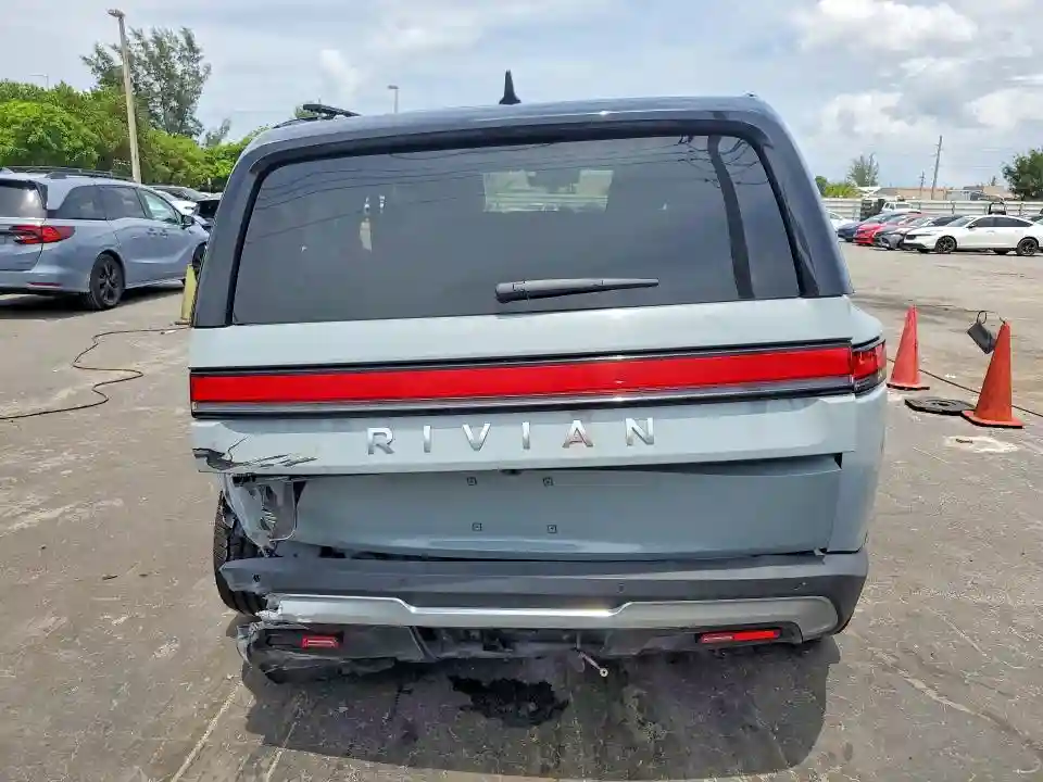 7PDSGBBA9SN054322 2025 RIVIAN RIS-5