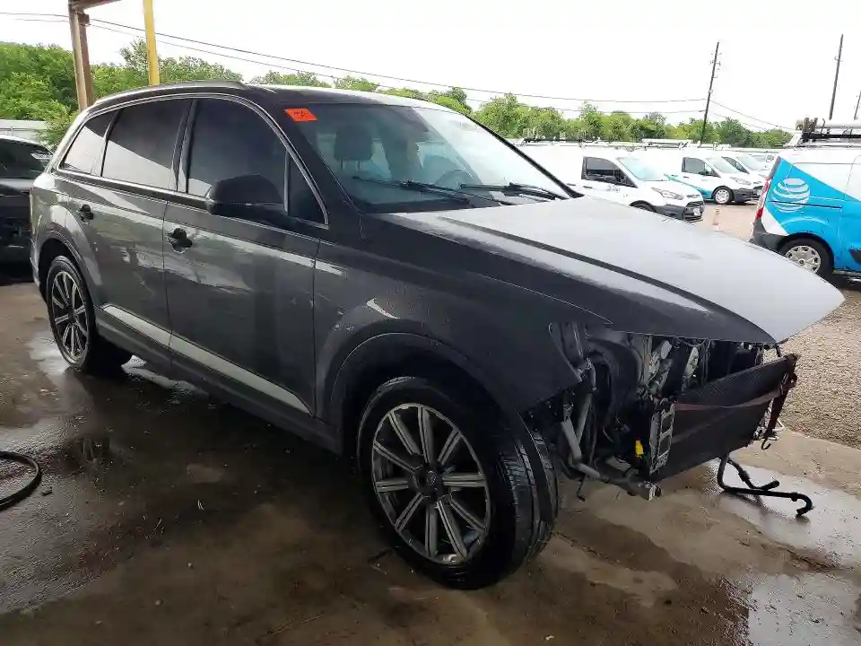 WA1LAAF76JD050099 2018 AUDI Q7-3