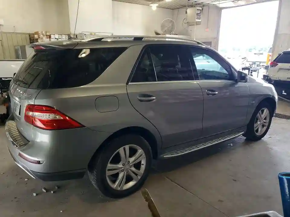 4JGDA5HB8CA015714 2012 MERCEDES-BENZ M-CLASS-2
