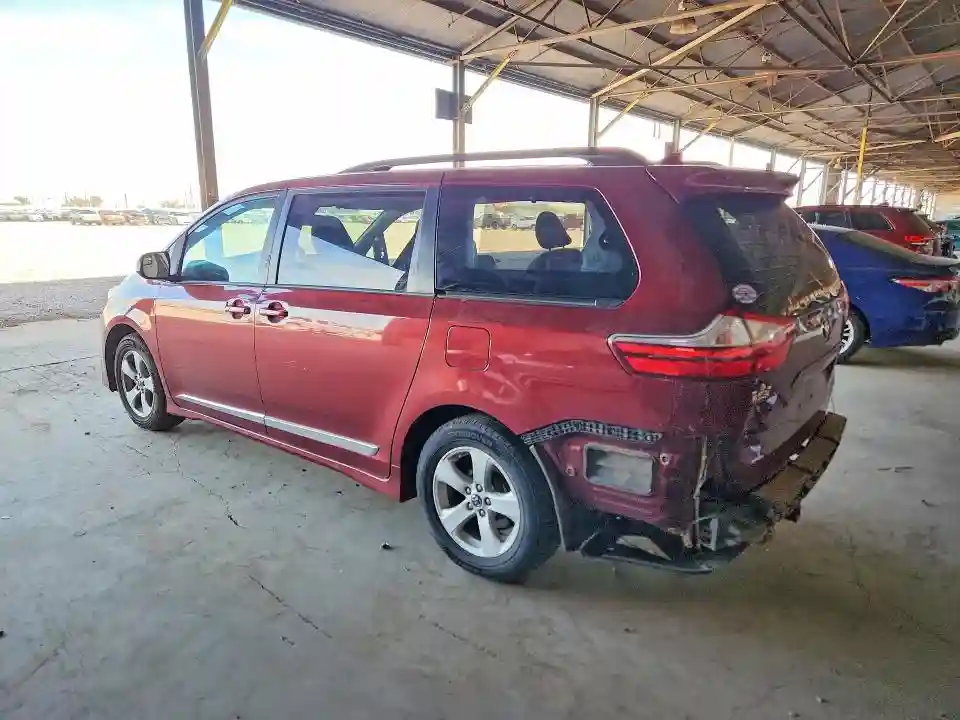 5TDKZ3DC6KS980029 2019 TOYOTA SIENNA-1
