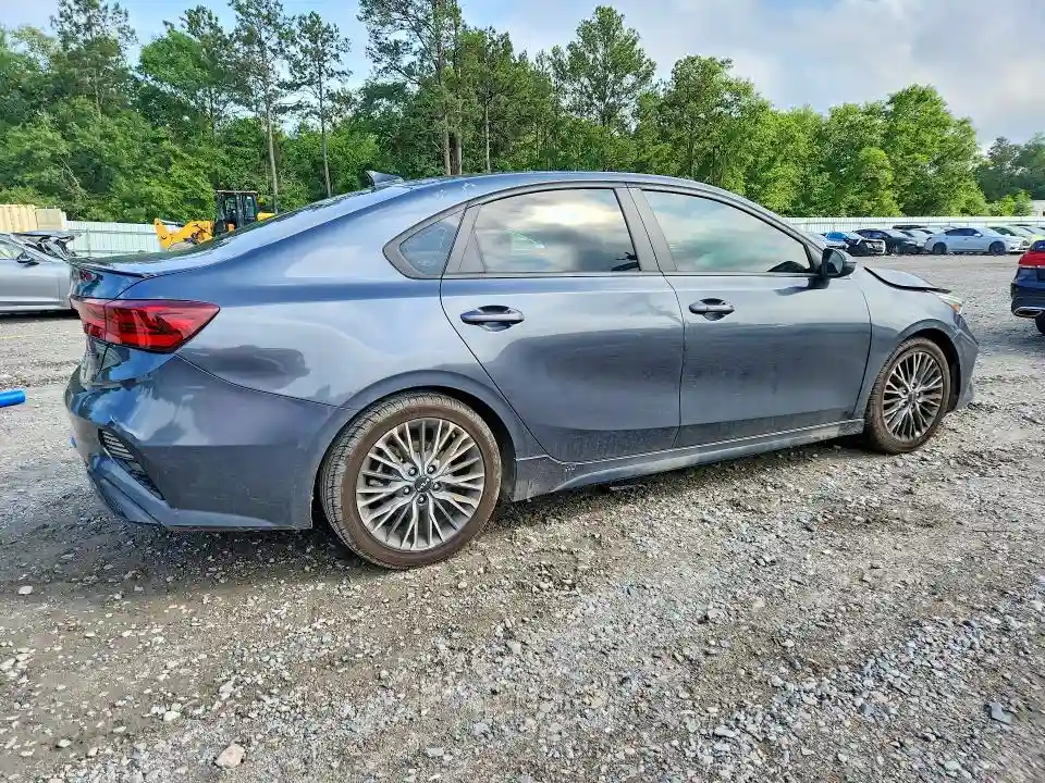 3KPF54AD7NE444883 2022 KIA FORTE-2