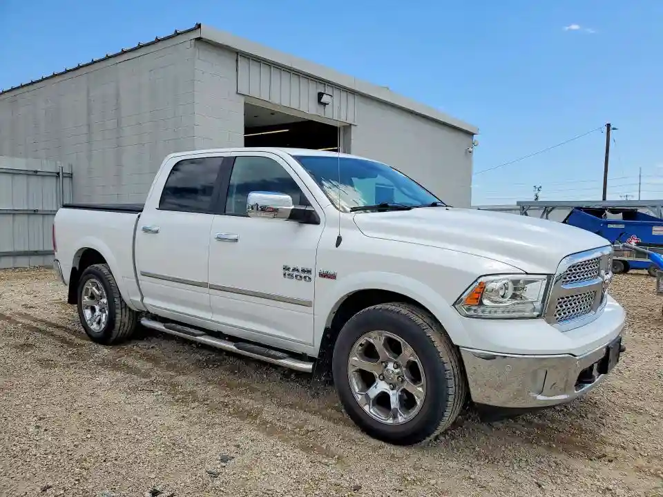 1C6RR7NT9JS159461 2018 RAM 1500-3