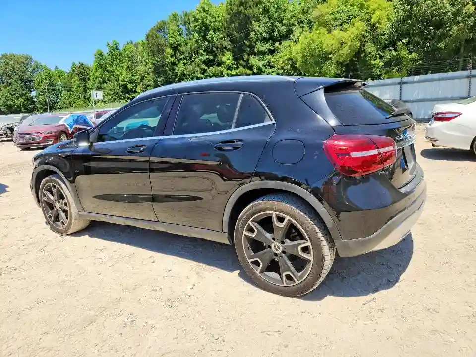 WDCTG4EBXLJ654555 2020 MERCEDES-BENZ GLA-CLASS-1