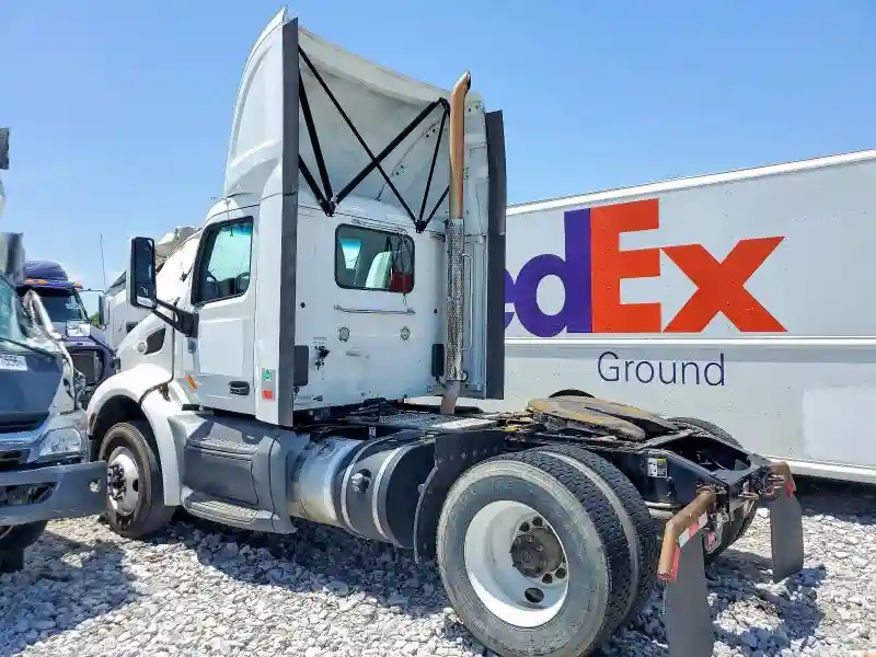 1XPBA48XXJD478322 2018 PETERBILT ALL OTHER-2