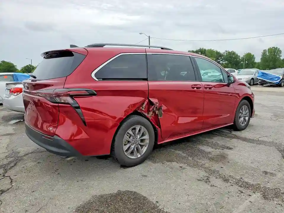 5TDBSKFC1SS201597 2025 TOYOTA SIENNA-2