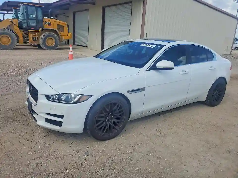 SAJAE4BG0HA960627 2017 JAGUAR XE-0
