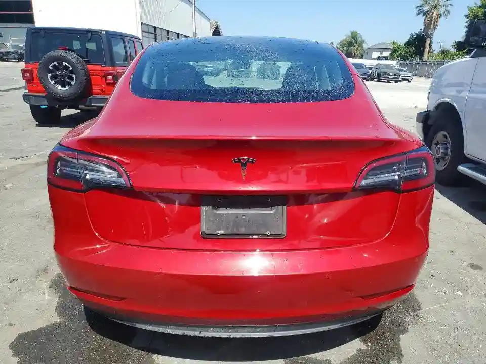 5YJ3E1EA8NF371051 2022 TESLA MODEL 3-5